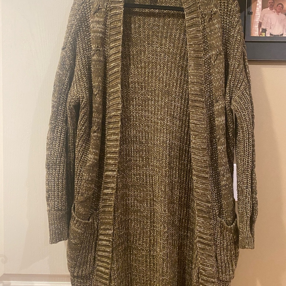 Agnes&Dora Green Cardigan. Size large. Pockets!